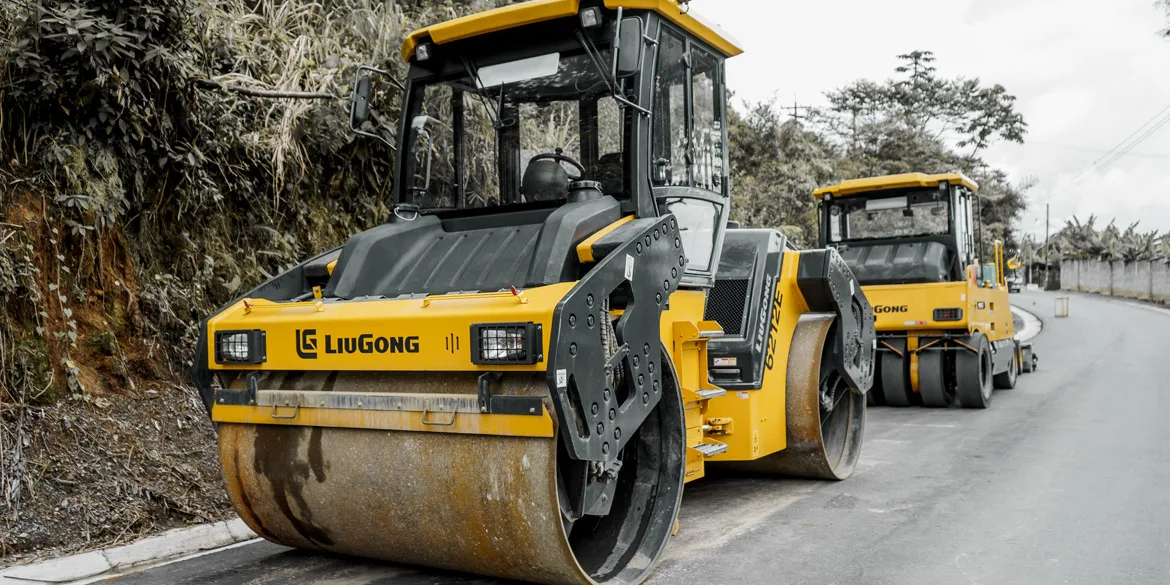 Rodillo compactador LiuGong 6212E — vista 2 del equipo